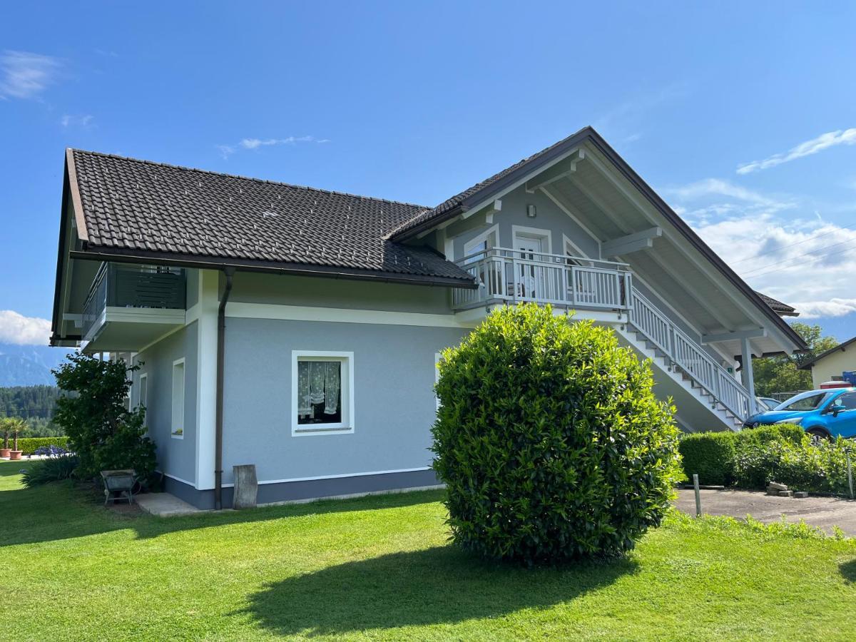 Das Bergl Rosegg Bagian luar foto